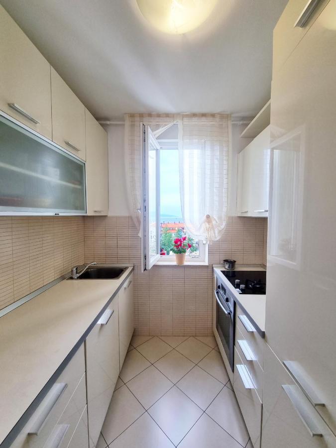 Apartment Rijeka With Sea View Exterior foto